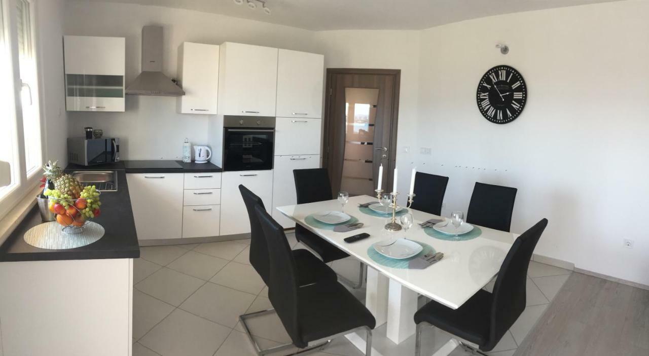 Apartamento Lana I Natali Kaštela Exterior foto